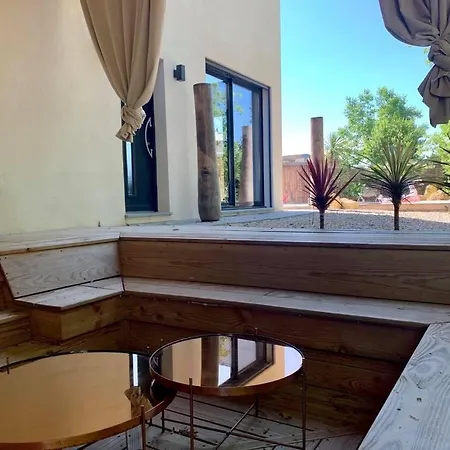 Aixoise Avec Piscine Villa *